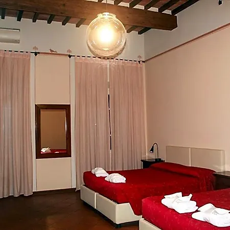 伊尔塞米纳里奥住宿加早餐酒店 3* 卢卡